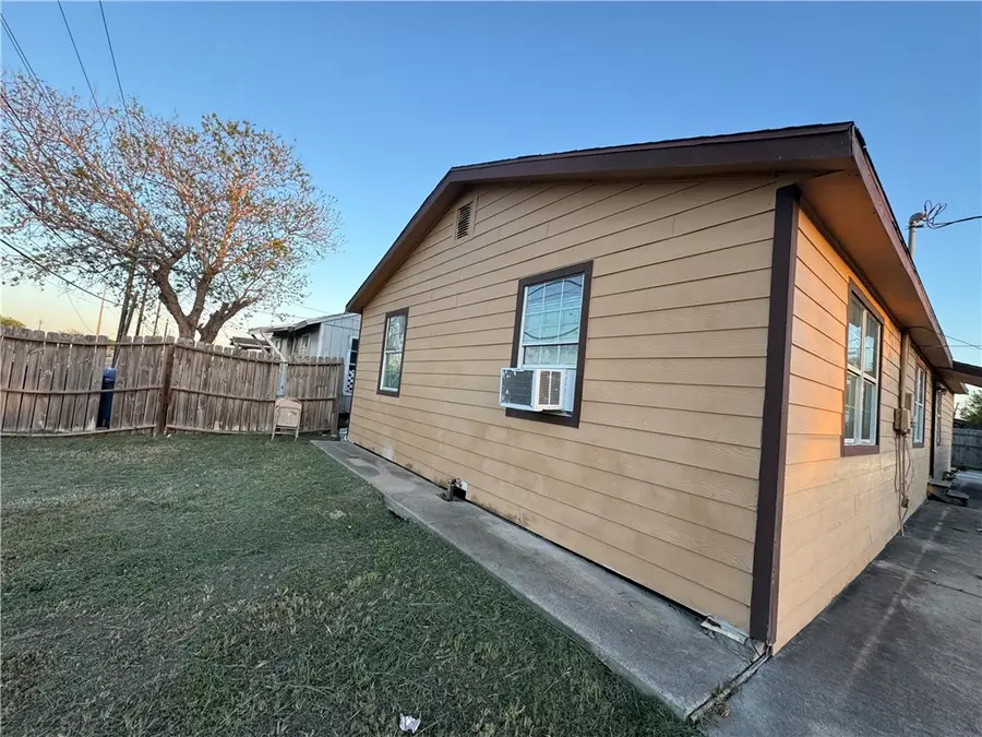 4702 Molina Drive, Corpus Christi, TX 78416 - #3