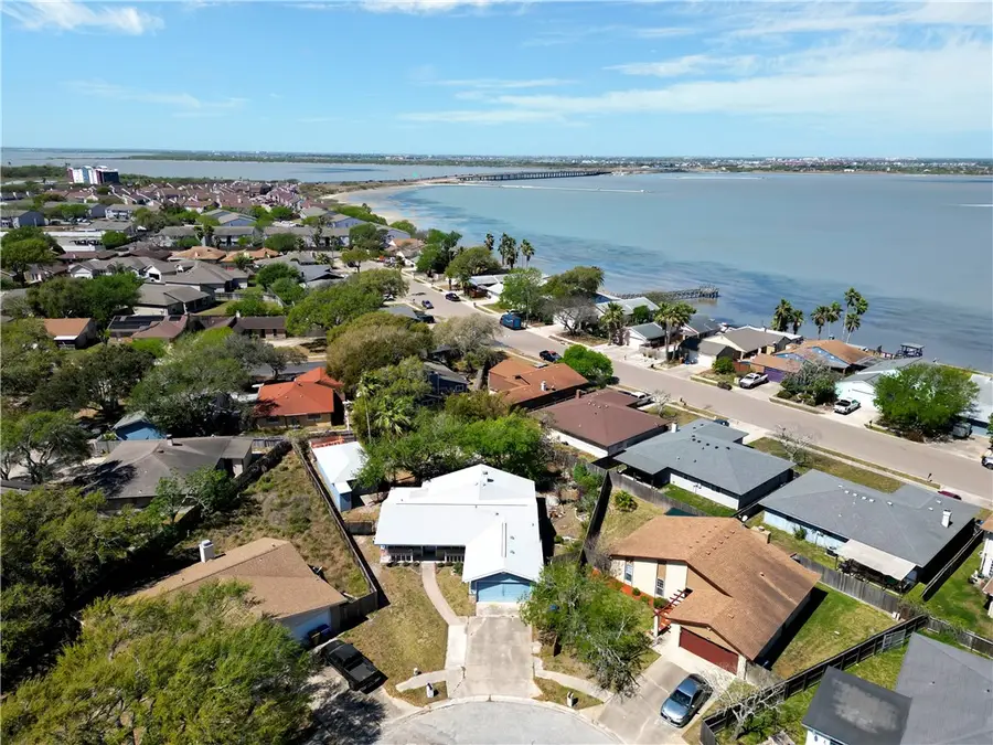 910 Twite Circle, Corpus Christi, TX 78418 - #3