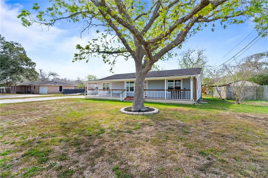 3965 Mollie Lane, Robstown, TX 78380 - #3