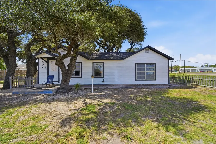 502 N Commercial Street, Aransas Pass, TX 78336 - #2