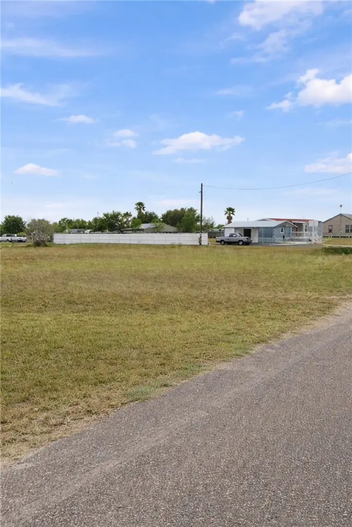 118 Zaragosa Drive, Alice, TX 78332 - #2