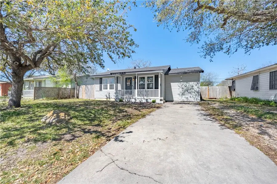 309 Reynolds Avenue, Taft, TX 78390 - #2