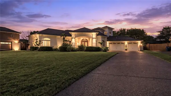 7906 Valtourmanche Drive, Corpus Christi, TX 78414