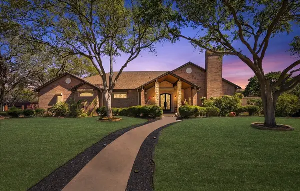 5902 Woodmere Drive, Corpus Christi, TX 78414