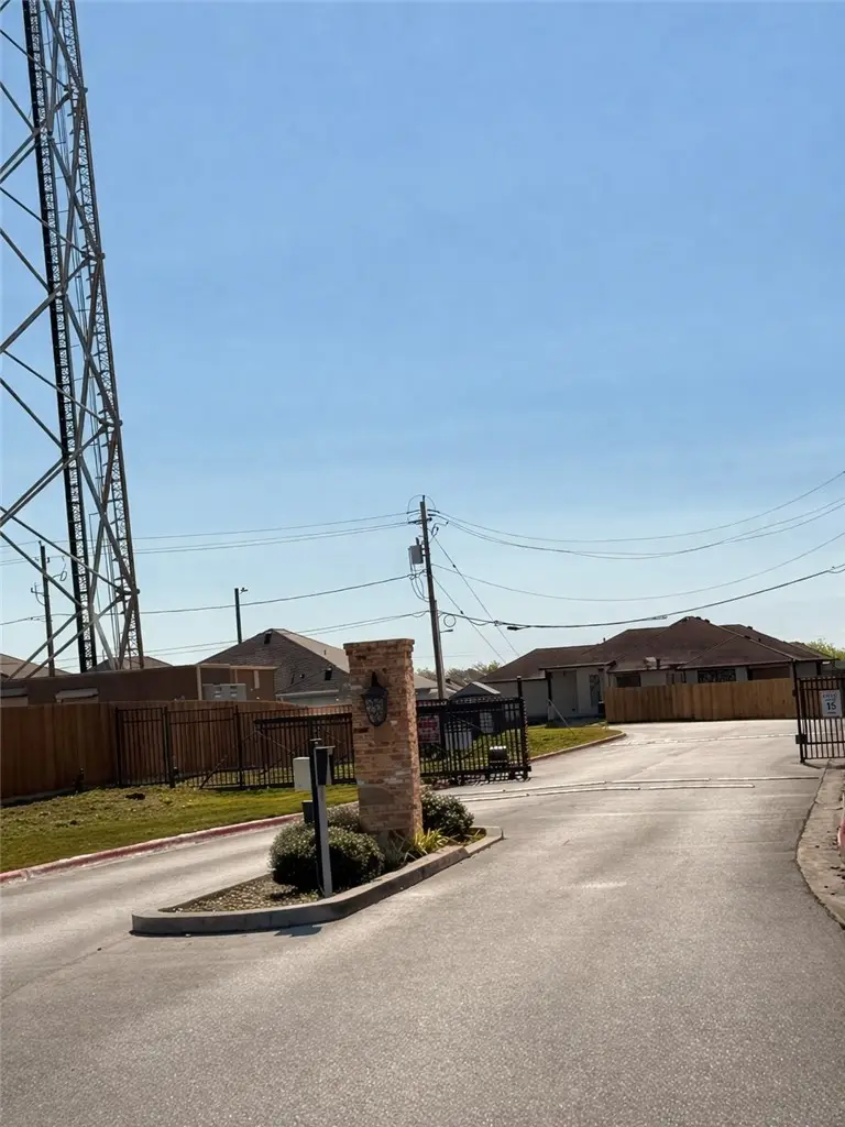 7210 Lake Bliss, Corpus Christi, TX 78414 - #3