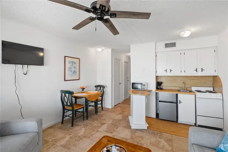 3938 Surfside Boulevard #1207, Corpus Christi, TX 78402 - #3