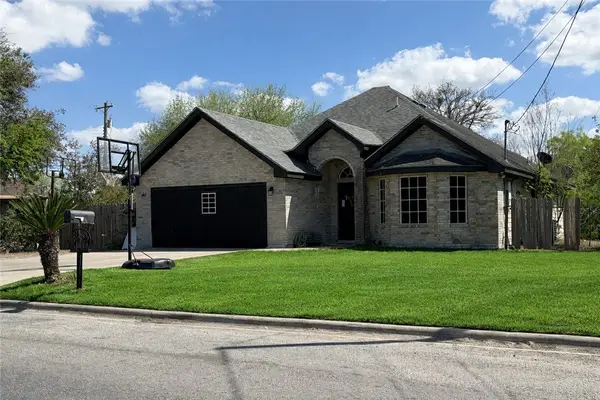 614 Cactus, Alice, TX 78332