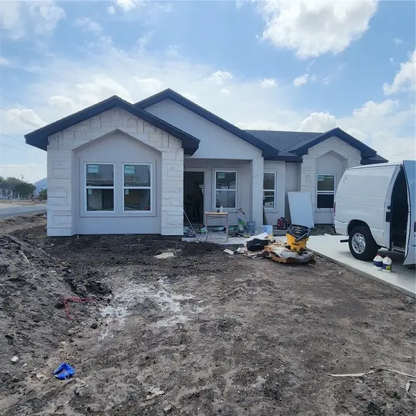 429 E Richard Avenue, Kingsville, TX 78363