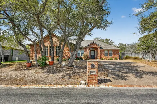 461 Augusta Drive, Rockport, TX 78382