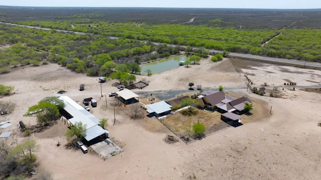 1202 Hwy 44 Highway W, San Diego, TX 78384 - #1