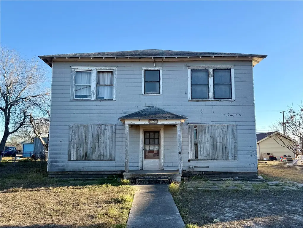 719 W Kleberg Avenue, Kingsville, TX 78363 - #1