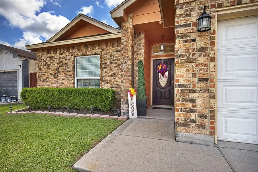 6205 Manresa Street, Corpus Christi, TX 78415 - #3