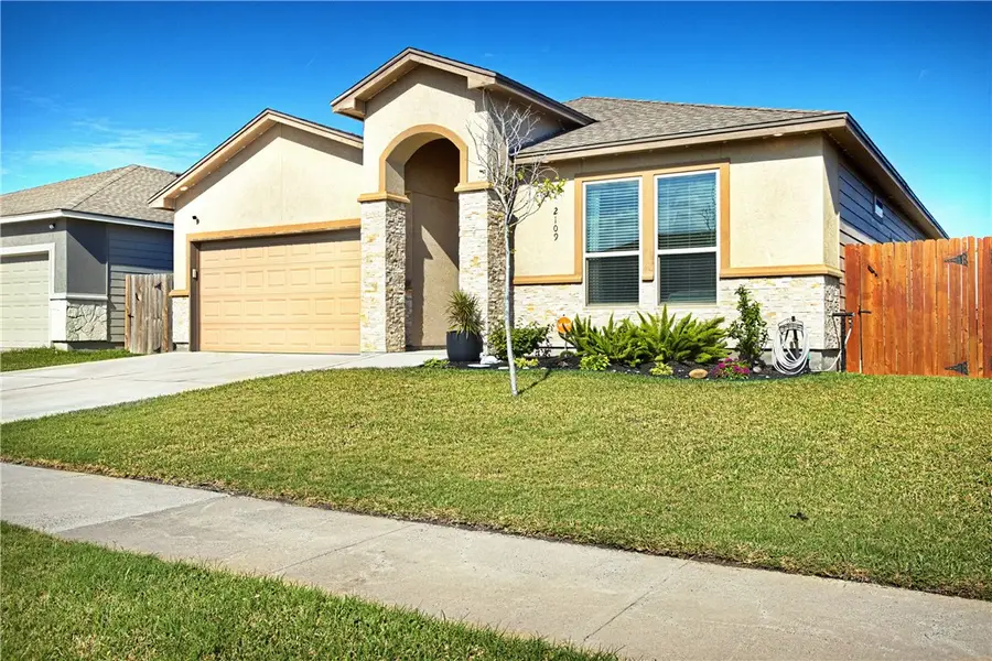 2109 Crystal Bay Drive, Corpus Christi, TX 78414 - #2
