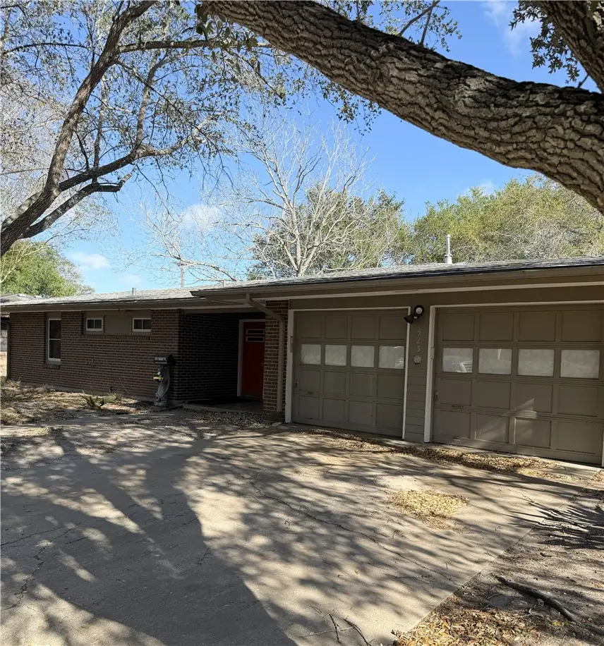 525 Grant Place, Corpus Christi, TX 78411 - #2