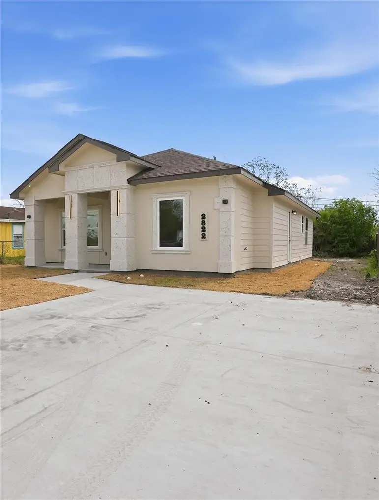 2822 Blake Street, Corpus Christi, TX 78405 - #2