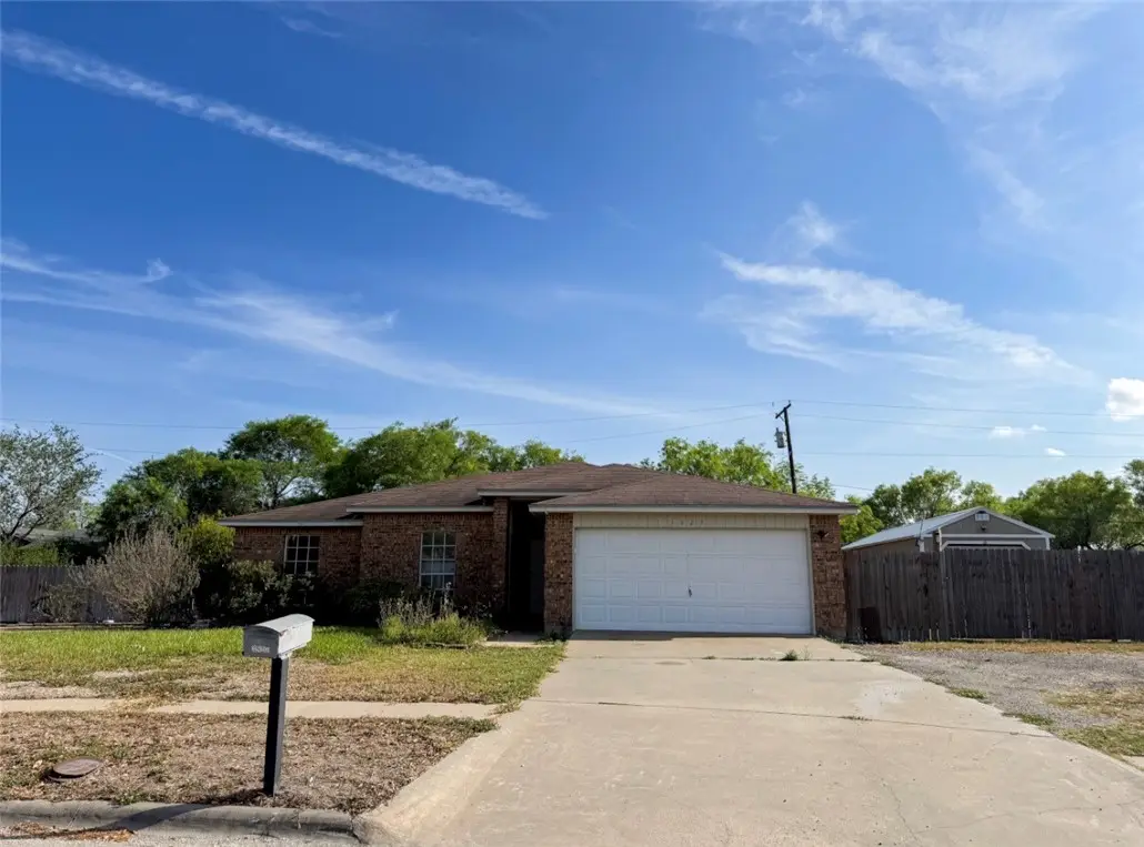 3927 Boyd Avenue, Kingsville, TX 78363 - #1