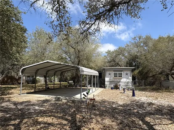 1608 Sammy Henderson Street, Rockport, TX 78382