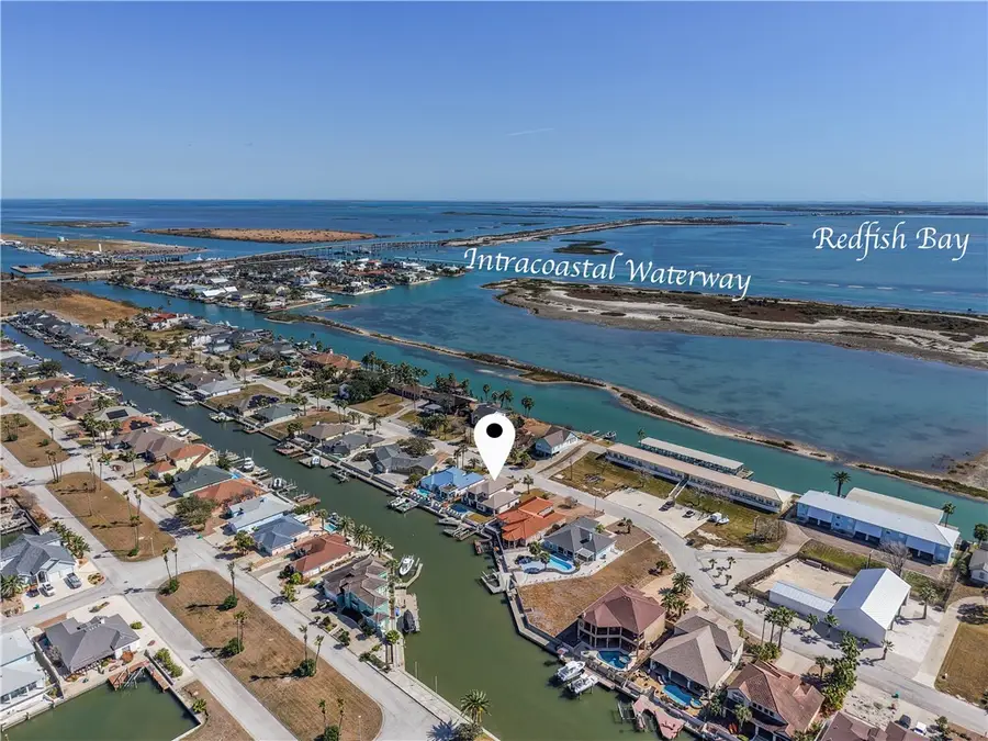 1050 S Bay Street, Aransas Pass, TX 78336 - #2