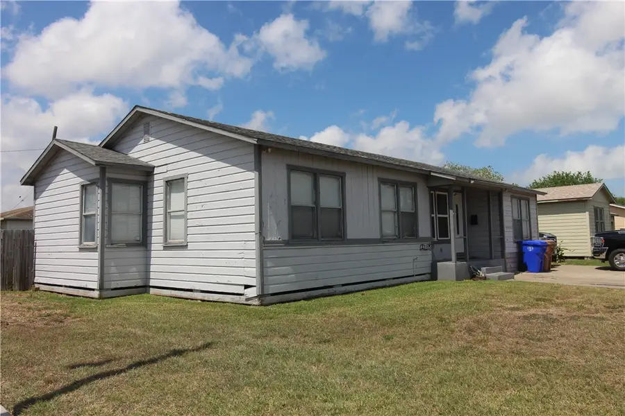 4945 Prinston Drive, Corpus Christi, TX 78411 - #2