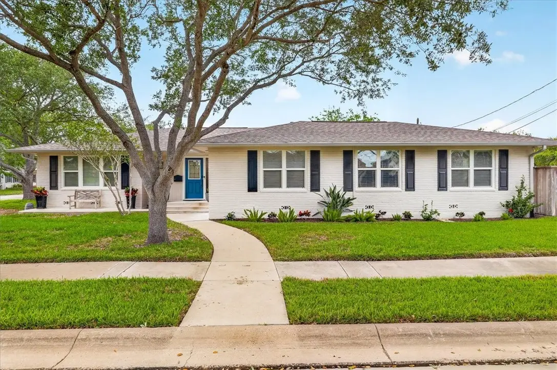 129 Rainbow Lane, Corpus Christi, TX 78411 - #1
