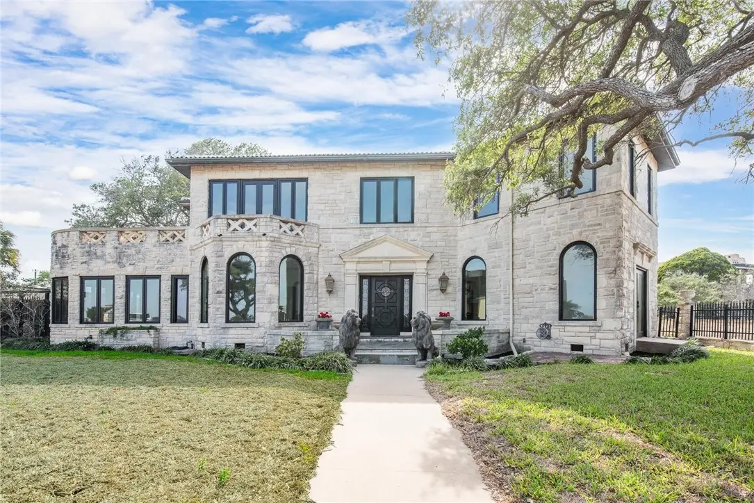 2717 Ocean Drive, Corpus Christi, TX 78404 - #1