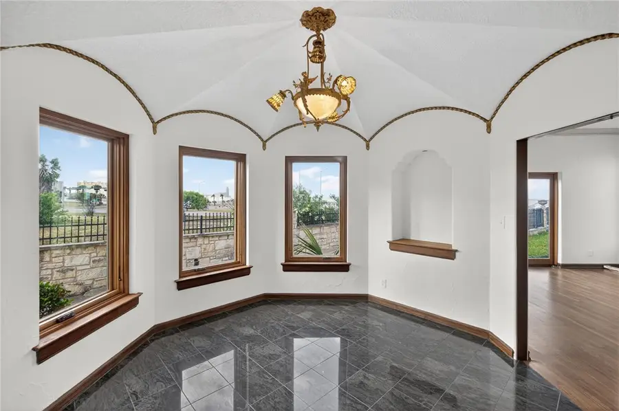 2717 Ocean Drive, Corpus Christi, TX 78404 - #3