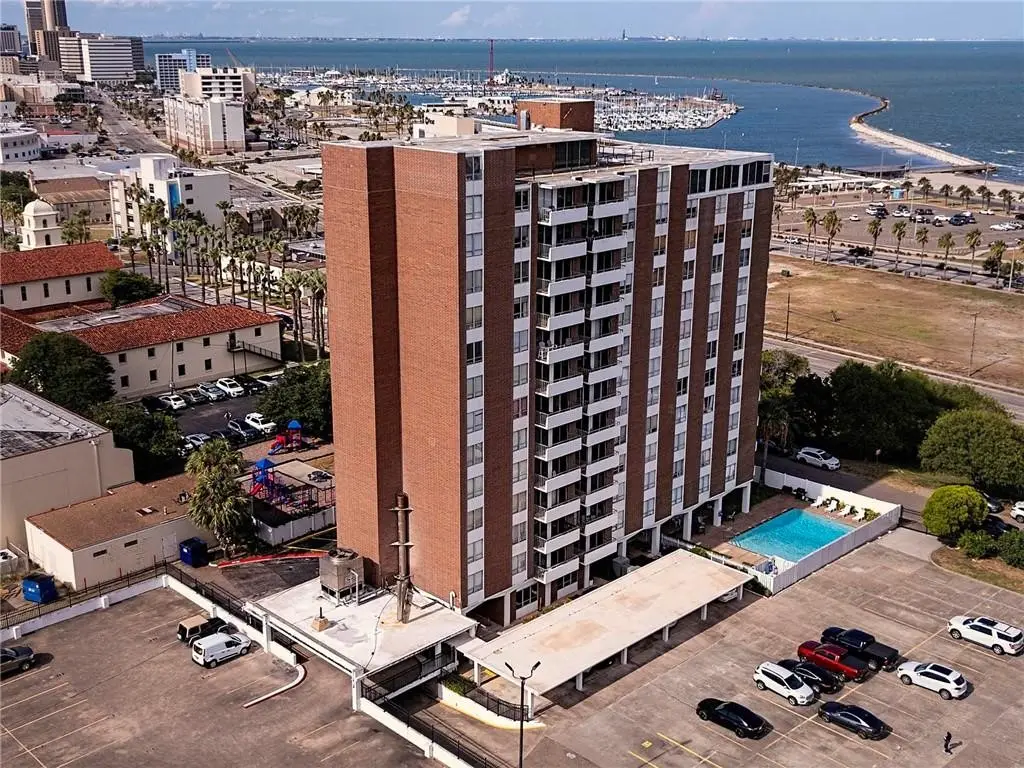 715 S Upper Broadway Street, Corpus Christi, TX 78401 - #1