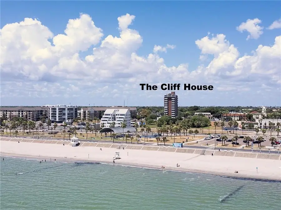 715 S Upper Broadway Street, Corpus Christi, TX 78401 - #2