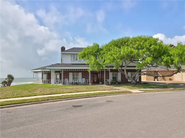 334 Pebble Beach Drive, Portland, TX 78374