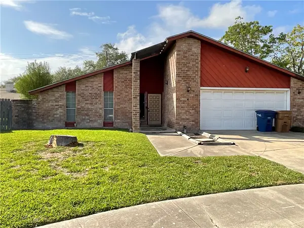 6721 Canyon Creek Drive, Corpus Christi, TX 78413