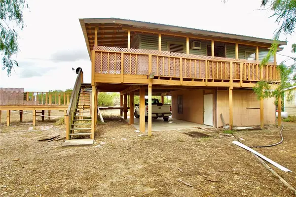 881 S Private Road 1146, Riviera, TX 78379