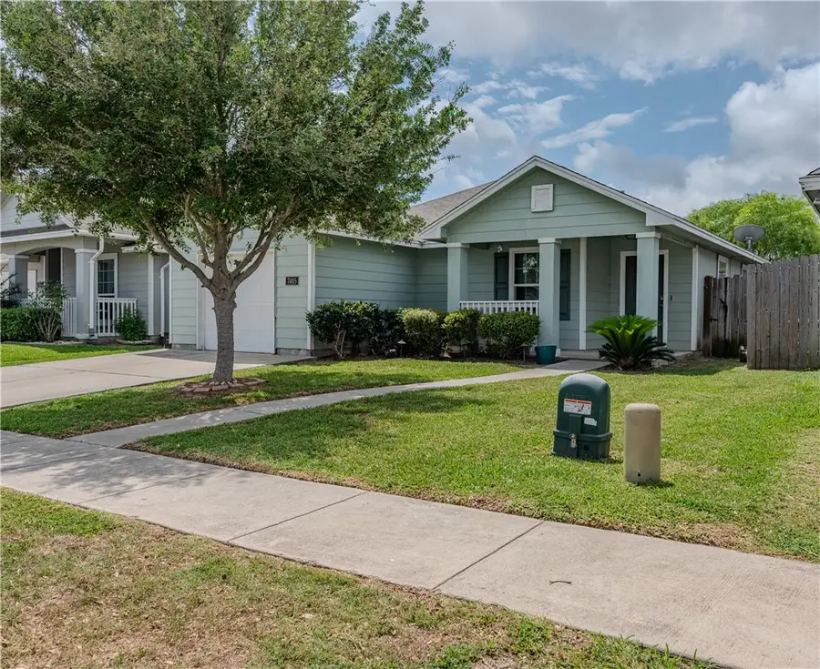 7405 Russ, Corpus Christi, TX 78414 - #2