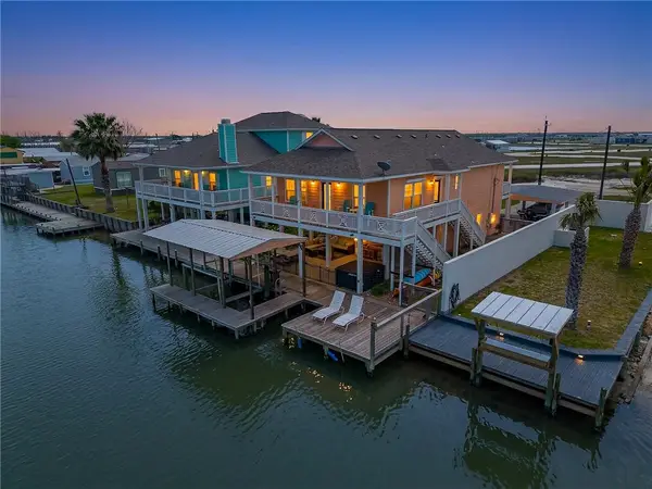 838 Rattlesnake Point Road, Rockport, TX 78382