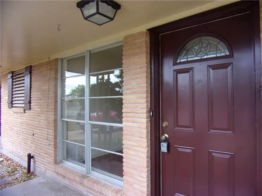 4730 Orchid, Corpus Christi, TX 78416 - #2