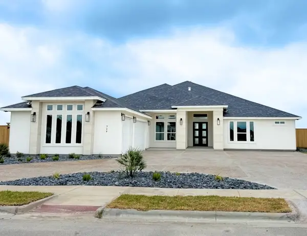 729 Papa Mori Drive, Corpus Christi, TX 78415