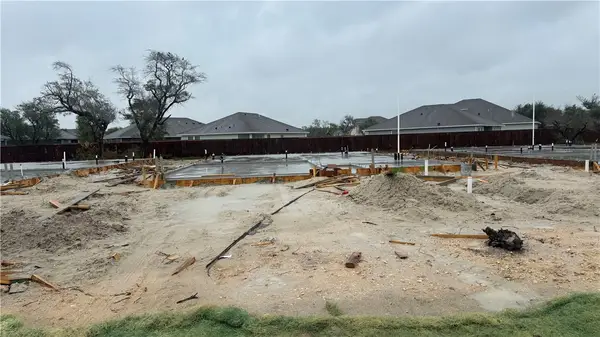 145 Grenada Drive, Rockport, TX 78382