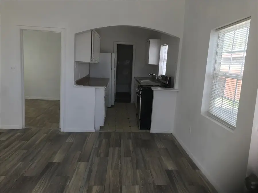 417 Vera Cruz Street, Corpus Christi, TX 78405 - #3