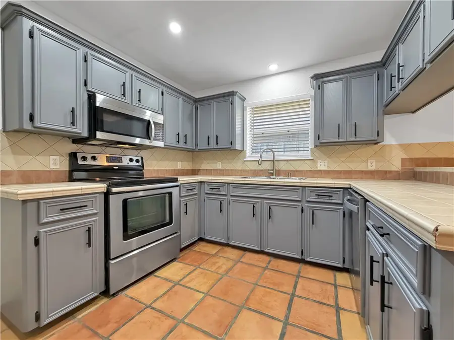 4214 Valley Circle, Corpus Christi, TX 78413 - #3