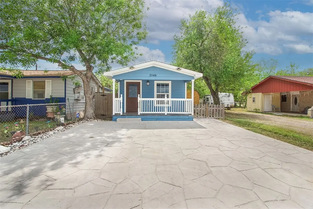 2548 Avenue F, Ingleside, TX 78362 - #1
