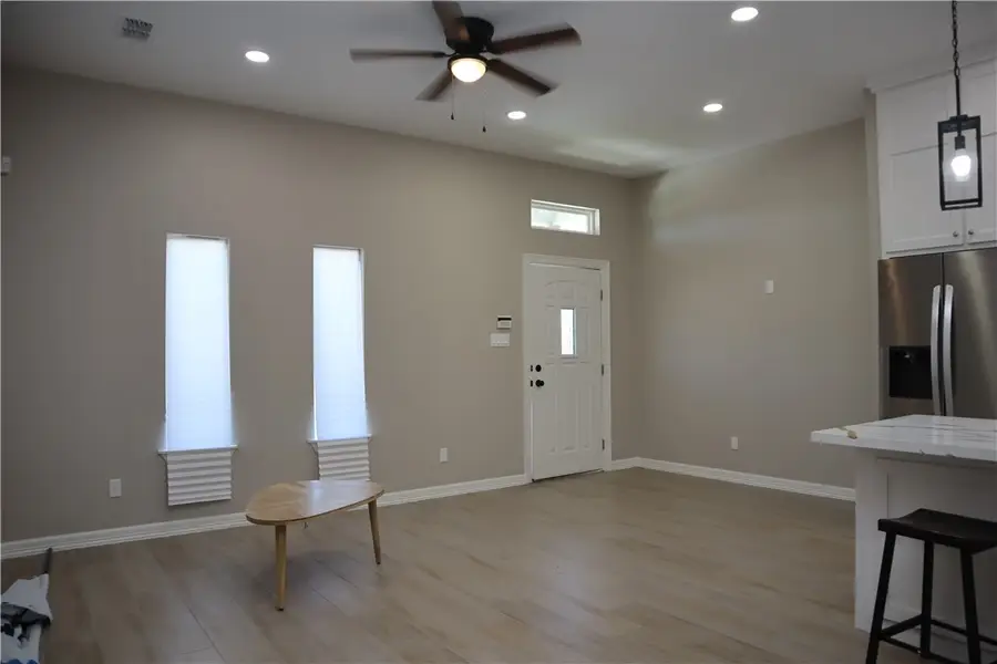 507 W Ragland Avenue, Kingsville, TX 78363 - #3