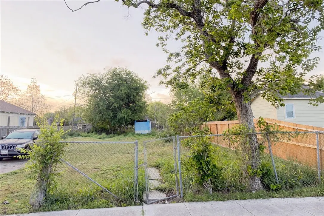 2814 Cleo Street, Corpus Christi, TX 78405 - #1