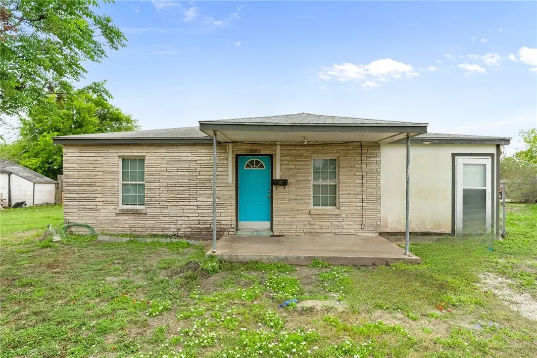 539 W Nelson Avenue, Aransas Pass, TX 78336 - #1