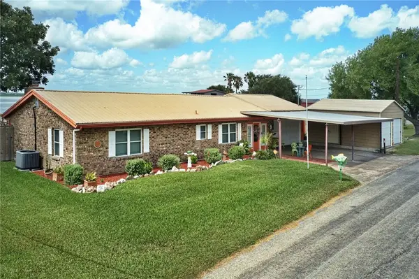 116 Sunset Drive, Mathis, TX 78368