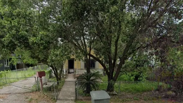 515 E 4th Street, Alice, TX 78332