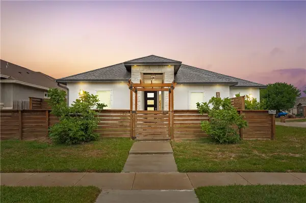 6850 Mets Court, Corpus Christi, TX 78414