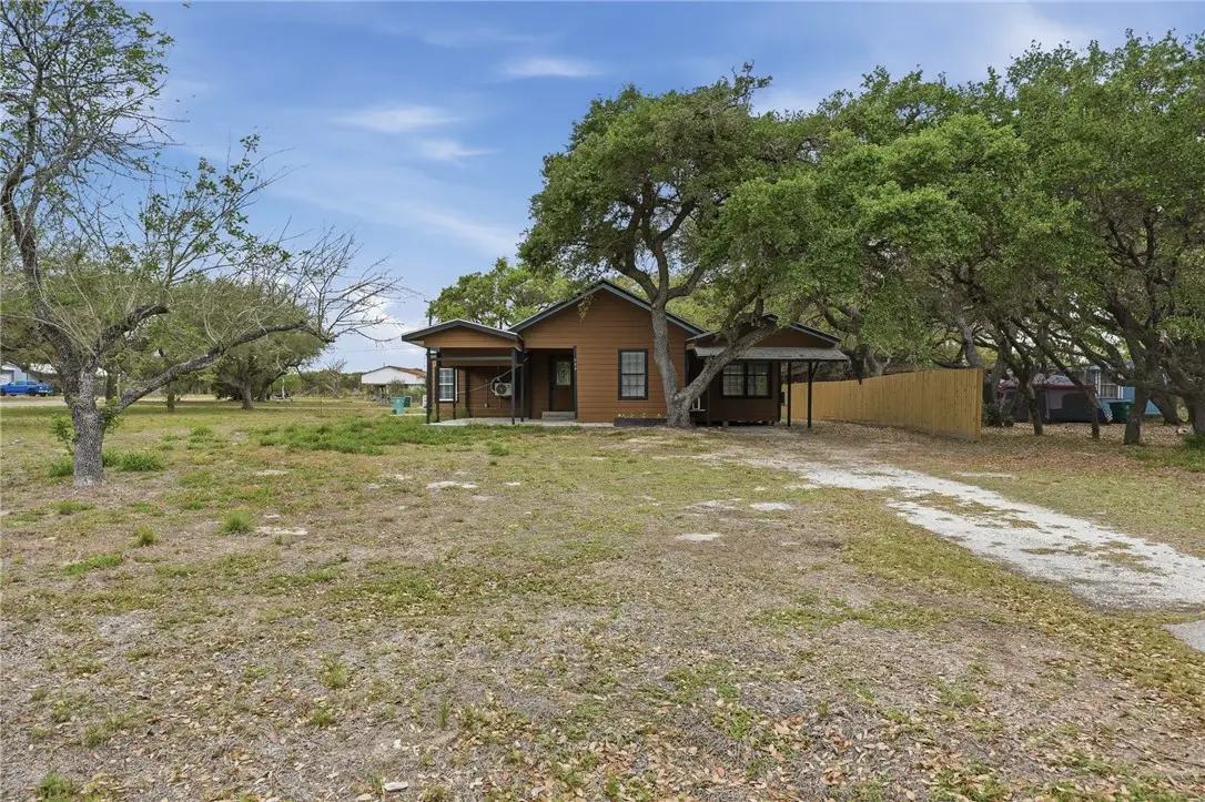 944 S Lamont Street, Aransas Pass, TX 78336 - #1