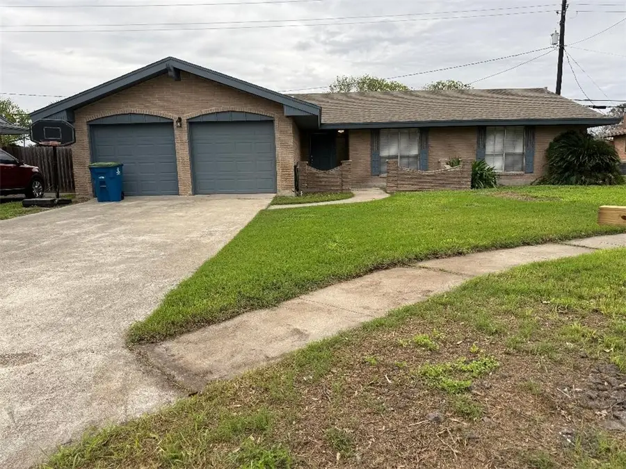 205 Santa Monica Street, Portland, TX 78374 - #2