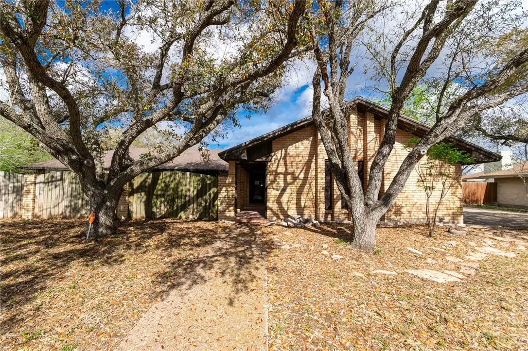 743 Retama Avenue, Taft, TX 78390 - #1