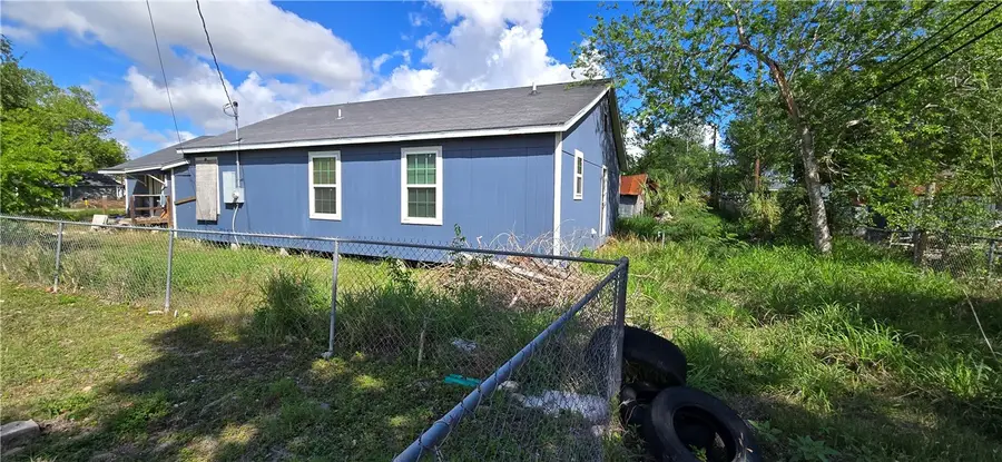 431 E Verbina Street, Taft, TX 78390 - #3