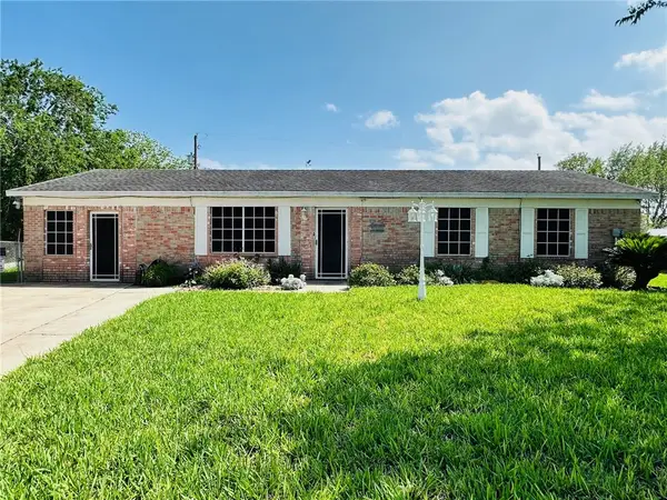 1002 Gillette Street, Kingsville, TX 78363